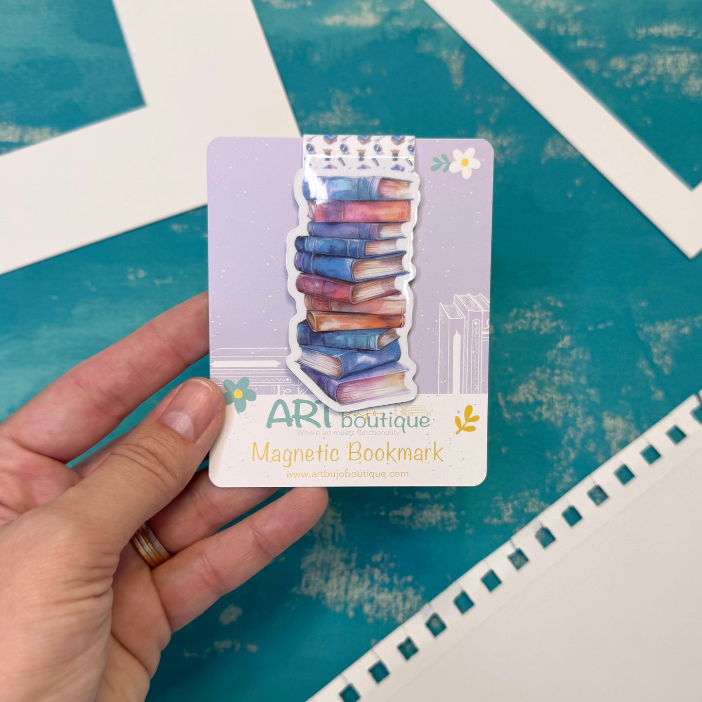 Dreamy Books Magnetic Bookmark – Aesthetic Page Marker for Books & Planners