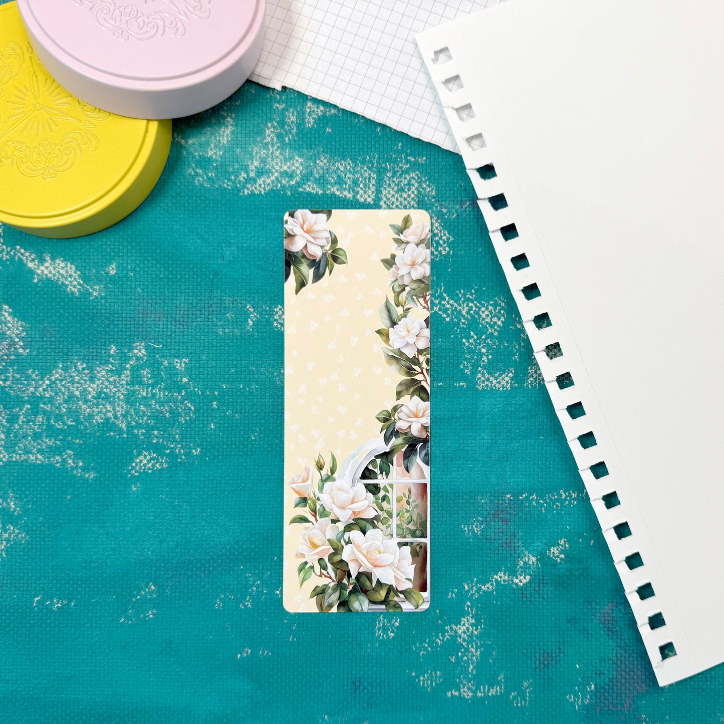 Gardenia Flowers Classic Bookmark – Elegant Paper Bookmark for Book Lovers