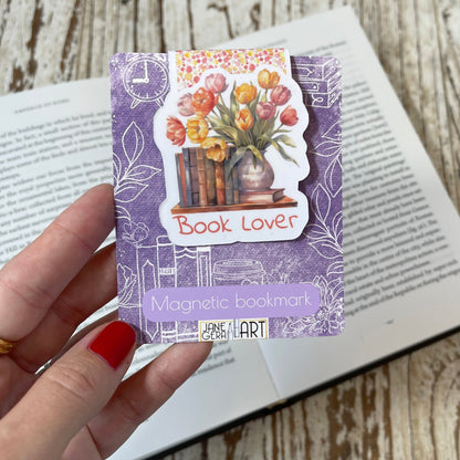 Book Lover Spring magnetic bookmark, artbujostickers.com, jane gera art, tulips art