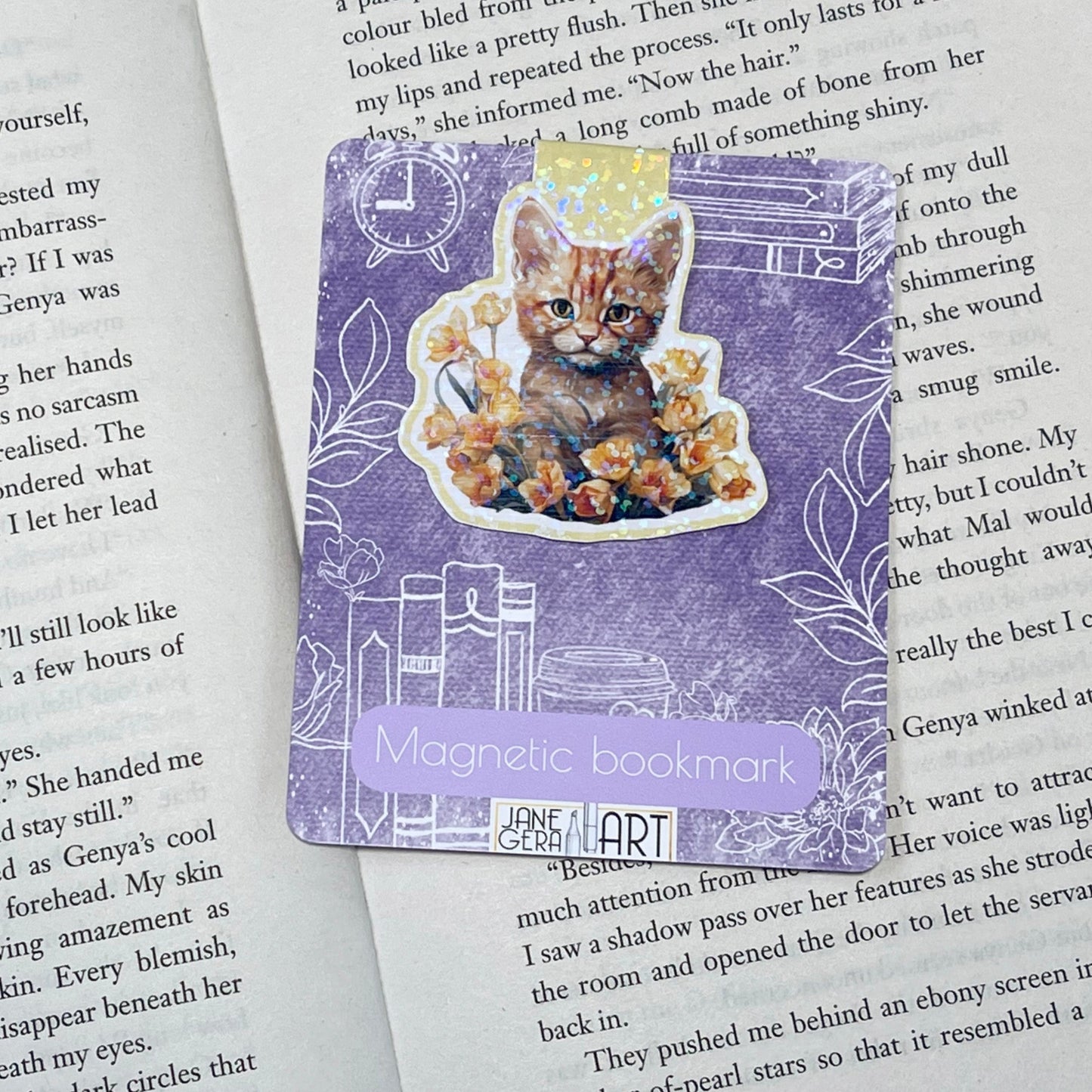 Cute kitten magnetic bookmark